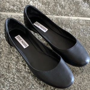 Steve Madden Maceyo Black Ballet Flats